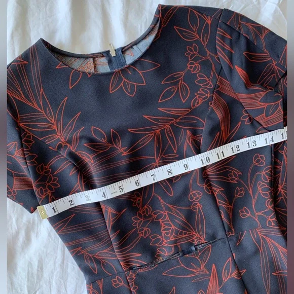 Aritzia Babaton Prosper Dress in navy & red - Picture 2 of 10